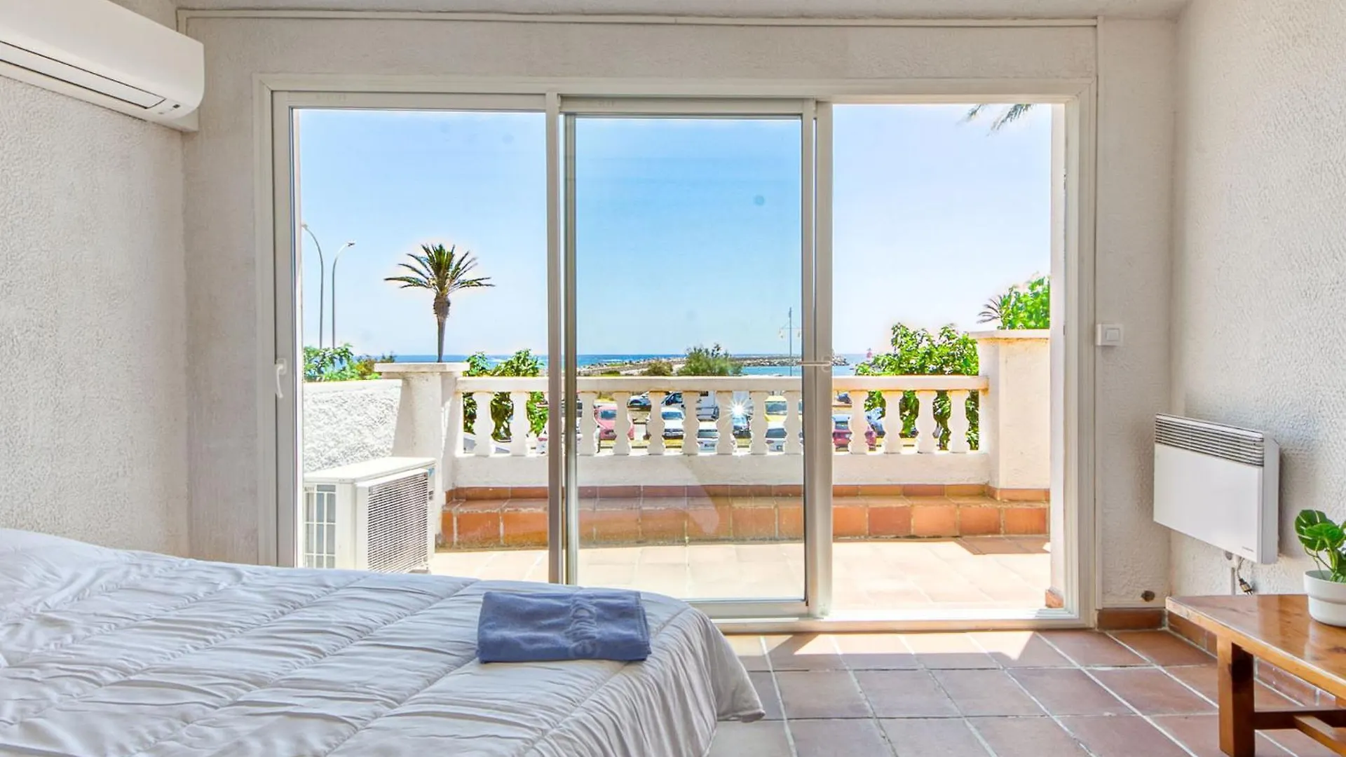 Holiday Home Playa By Interhome إمبوريابرافا إسبانيا